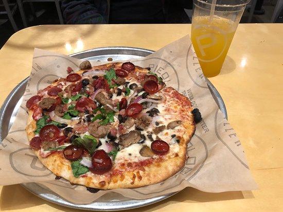 Pieology Pizzeria